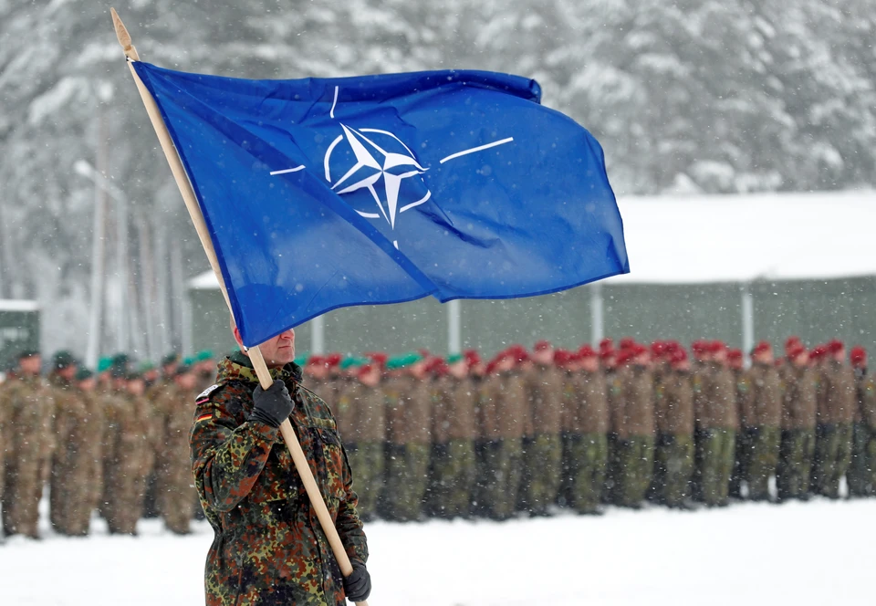 В маневрах примут участие около 40 военнослужащих стран НАТО
