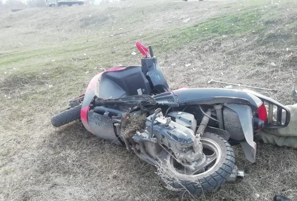 Скутерист попал в больницу