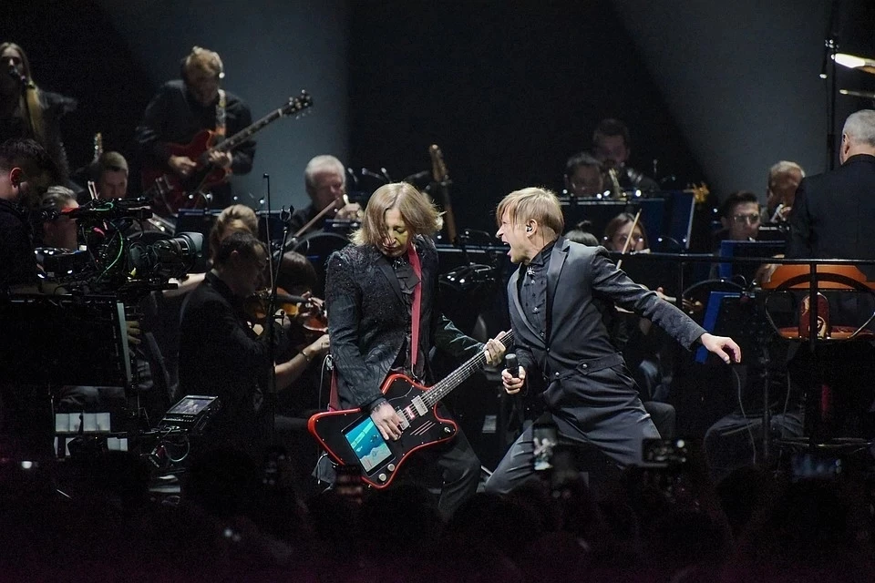 Из-за ситуации с коронавирусом, известная рок-группа «Би-2» перенесла свой концерт в Новосибирске.