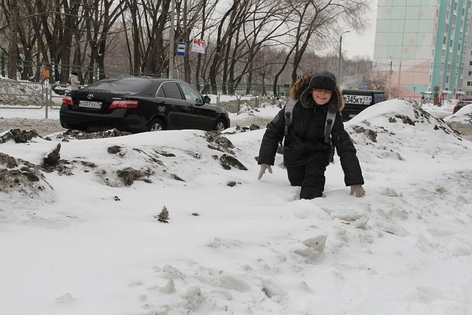 Зима не отступает: в Челябинске похолодает до минуса не только ночью, но и днем