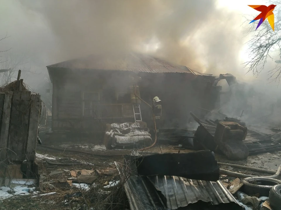 На выходных в Орловской области горели заброшенные дома