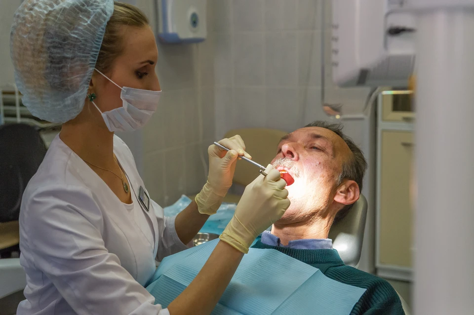Все стоматологии Петербурга перестают принимать пациентов до 30 апреля.