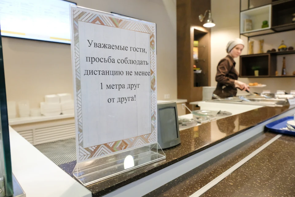Эксперты рассказали, как изменится жизнь в Петербурге после новых мер президента по борьбе с коронавирусом.