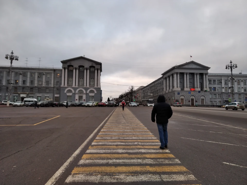 Курянам рекомендуют не выходить из дома