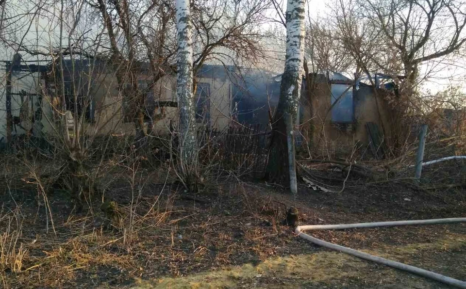 Пожар ликвидировали 18 человек, семь единиц техники