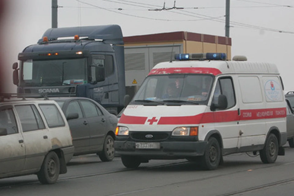Мужчины получили различные травмы.