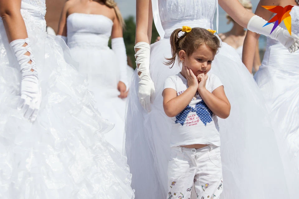 Пышные свадьбы с гостями пока в Мурманской области не устроить.