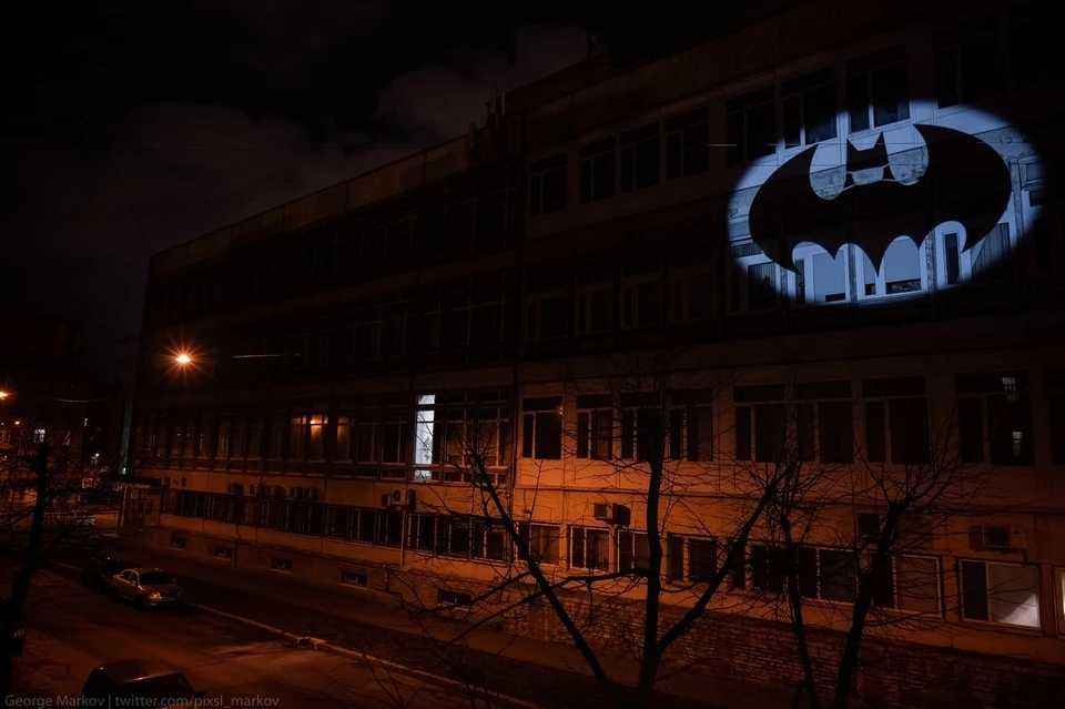 На страже Петербурга во время коронавируса стоит Бэтмен. Фото: Георгий Марков vk.com/niggaphoto_ge_markov