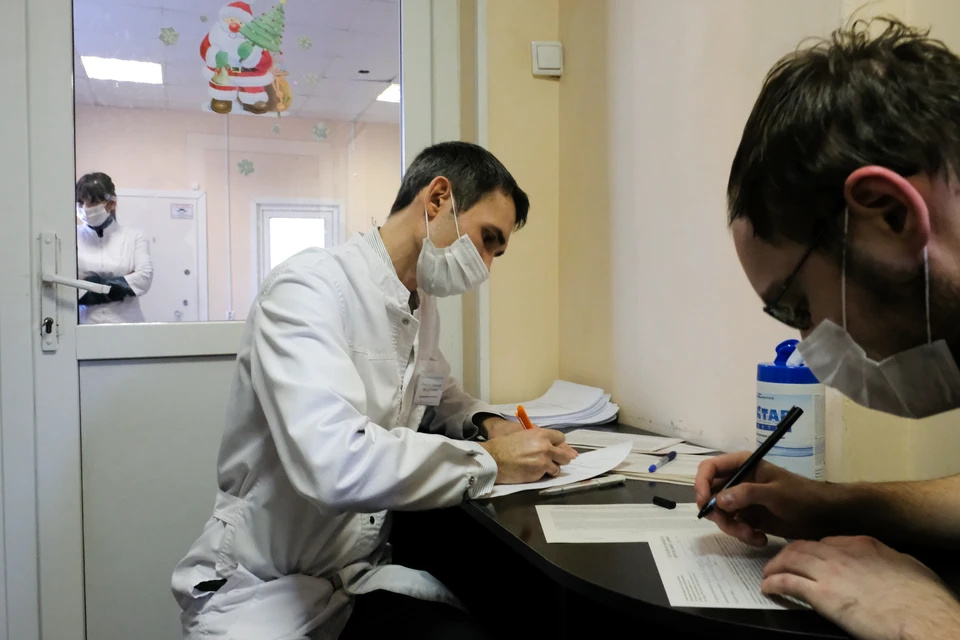 Стало известно, кому можно работать в Санкт-Петербурге во время нового режима самоизоляции.