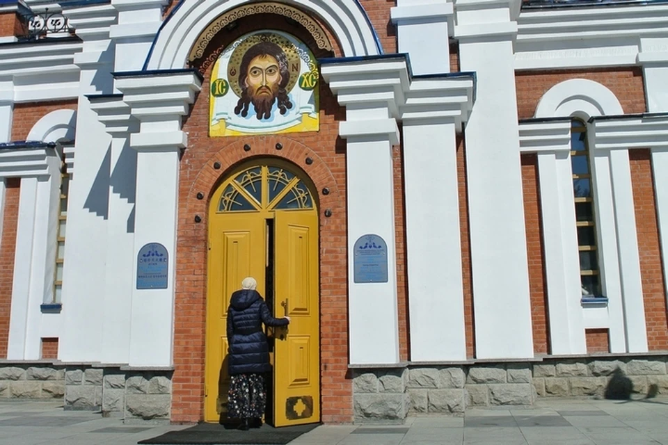 Осторожно, двери открываются: как будут проходить богослужения в Хабаровском крае на Пасху в 2020 году