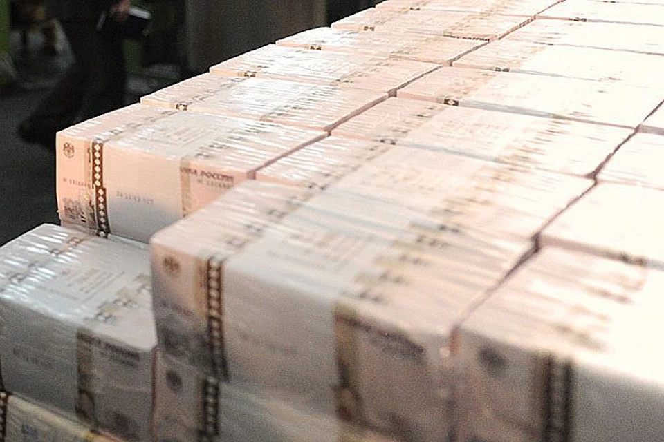 Больше всего денег можно заработать либо классному водителю, либо на бухгалтерских должностях.