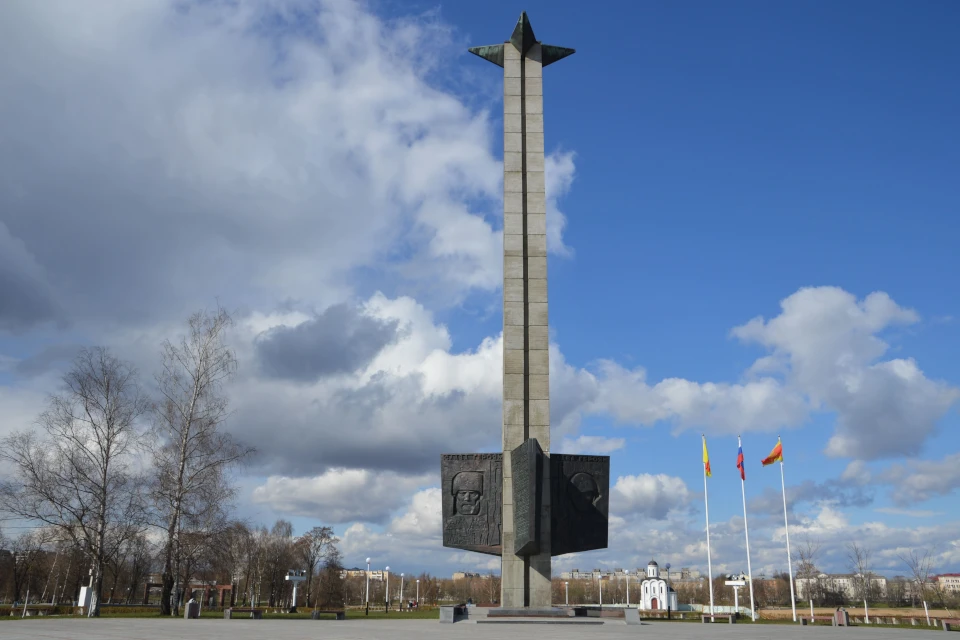 Обелиск победы тверь рисунок