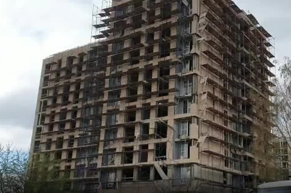 Появилось видео с места обрушения строительных лесов в Петербурге / Фото: ГУ МЧС СПб