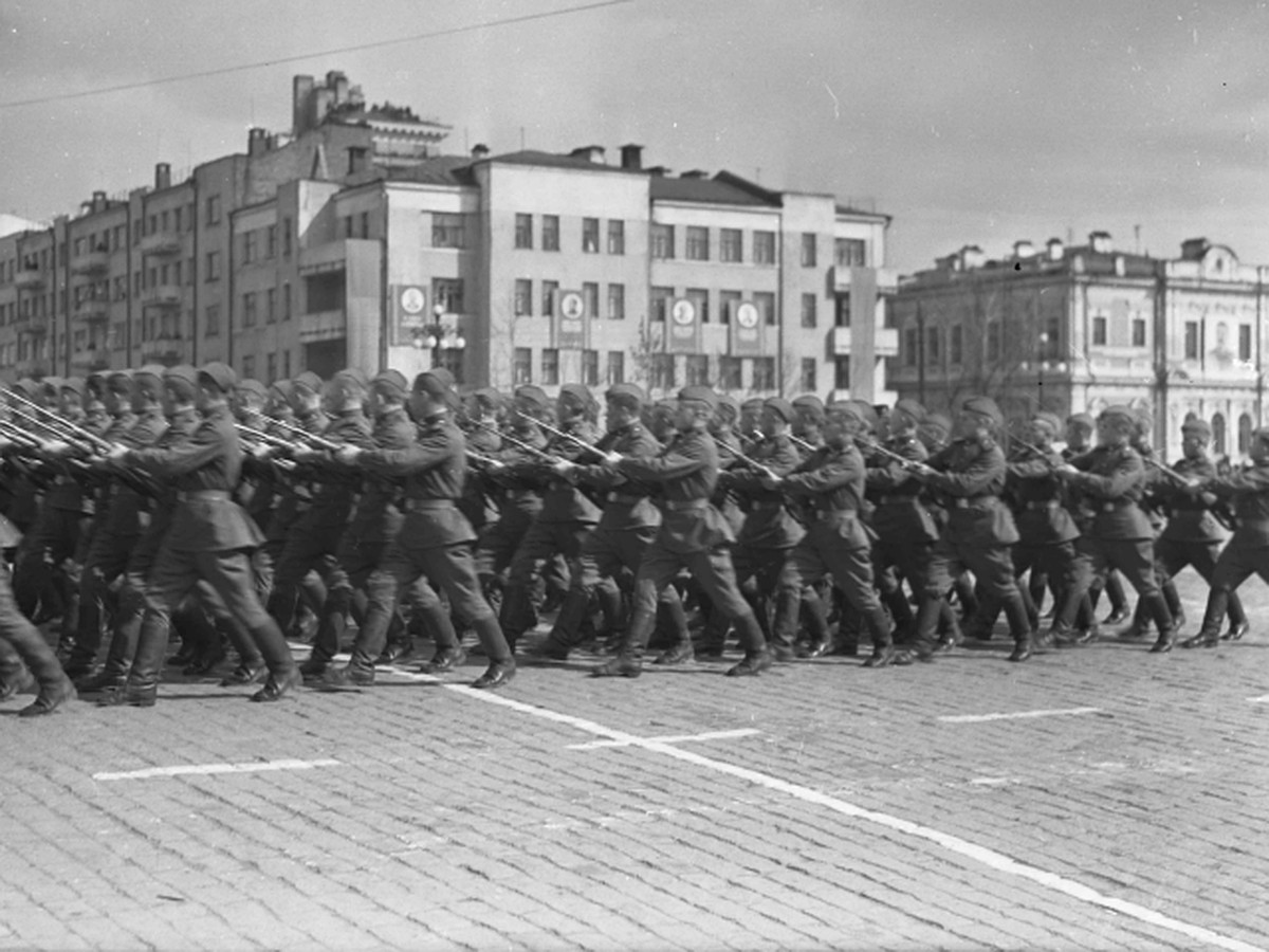 Пять похоронок с одной войны: история братьев Логачевых с Урала, ушедших  защищать Родину - KP.RU