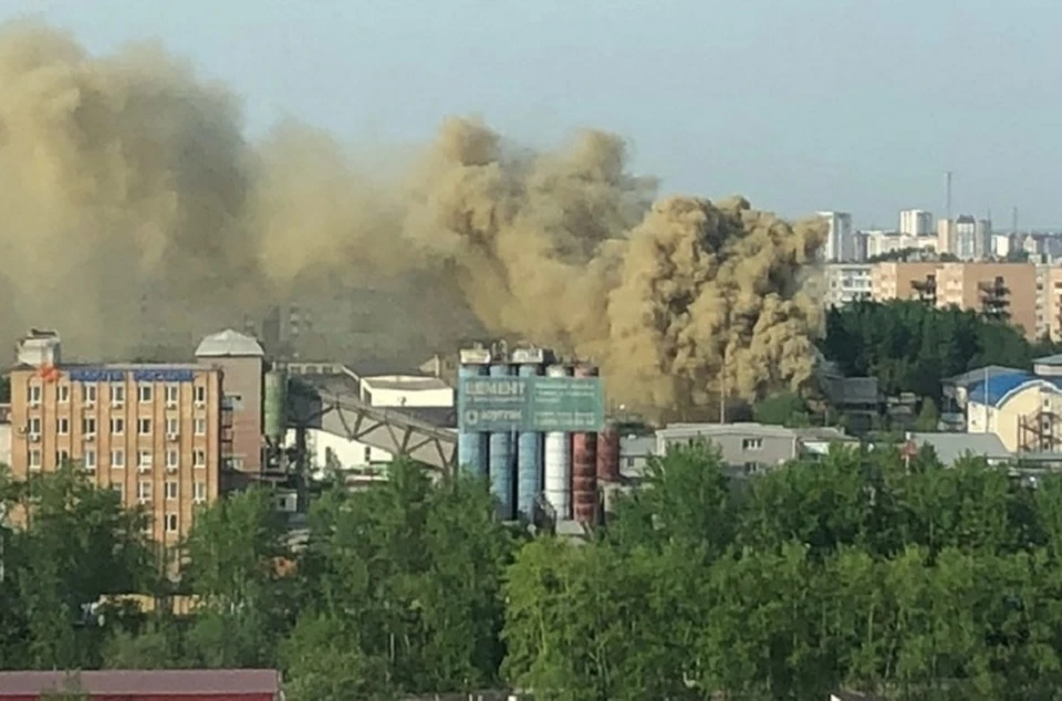 Чс тюмень. Тюмень ЧС пожар сейчас. Пожар на Воровского Тюмень. Пожар в Тюмени на улице Воровского.