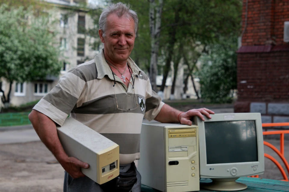 Иркутянин Александр Буравлев: "Из этих старых компьютеров мы соберем новые и раздадим их детям"