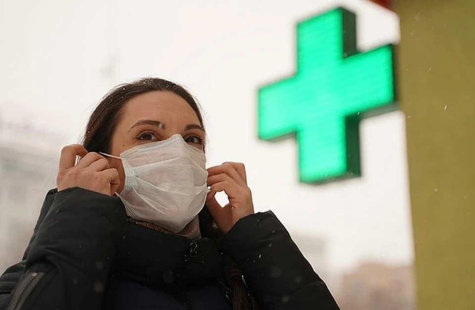Китайские врачи рассказали, чем опасно бегать в маске
