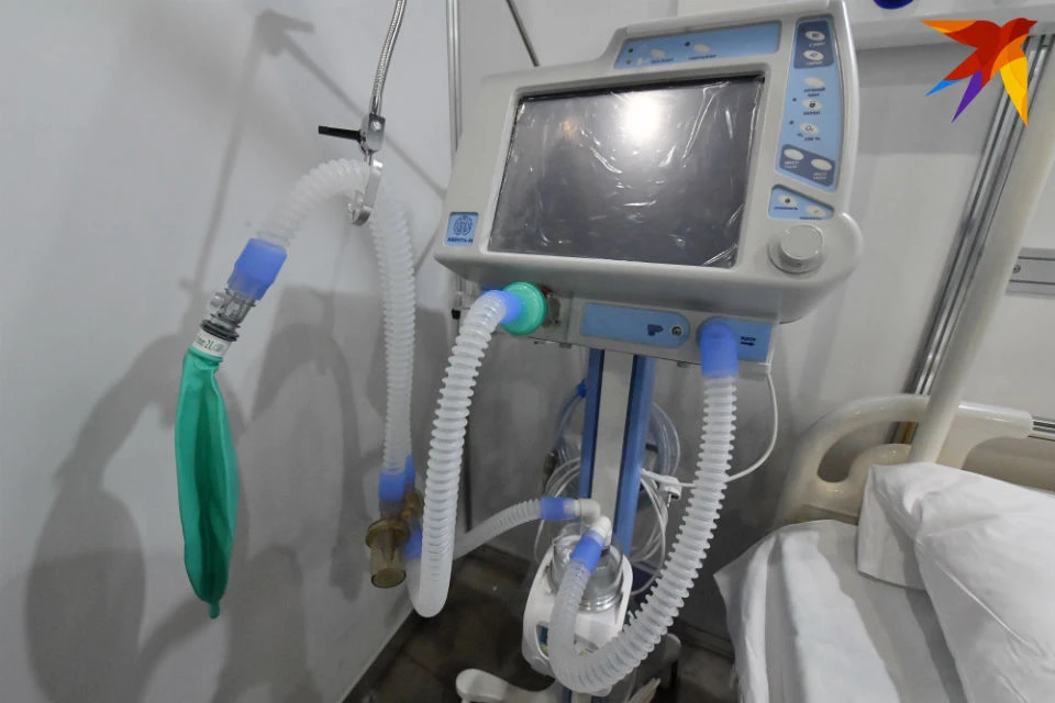 В Апатитско-Кировской больнице хватает аппаратов ИВЛ.