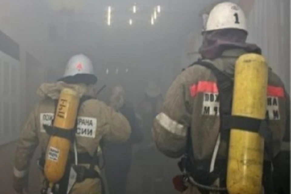 В Новом Уренгое горели два жилых дома Фото: 89.mchs.gov.ru