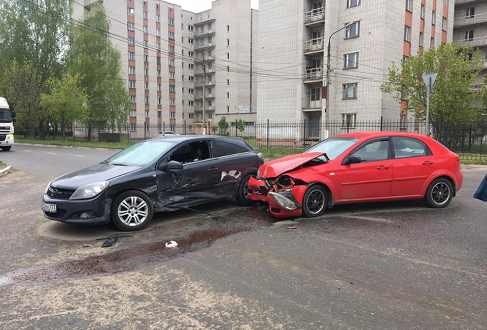 ДТП на Маршала Конева в Твери Фото: УГИБДД России по Тверской области