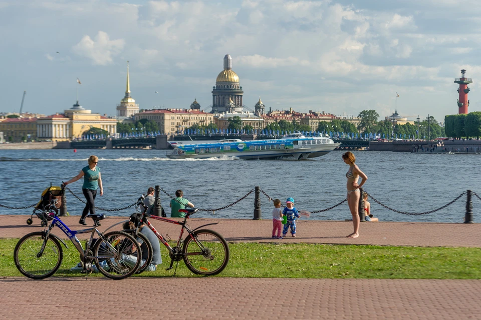 По прогнозу погоды, лето в Санкт-Петербурге начнется вовремя.