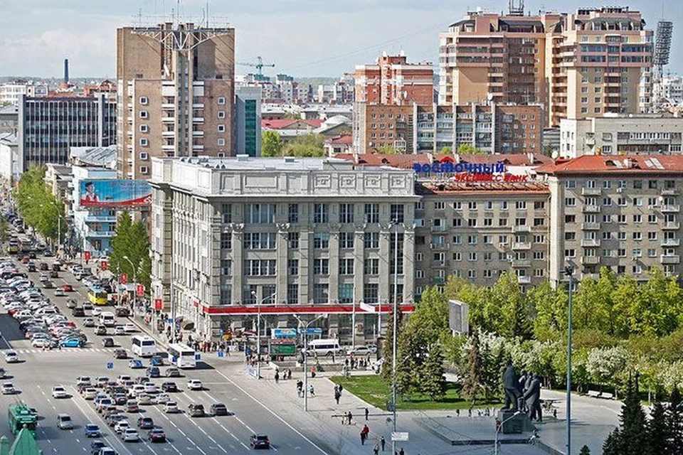 Красный проспект был внесен в книгу рекордов Гиннеса, как самая длинная в мире прямая улица в черте города. Фото: «Новосибирск в фотозагадках»