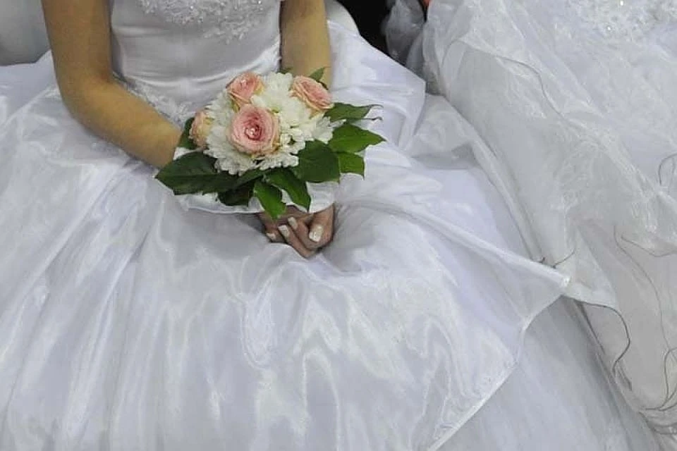 Девушка за деньги заключила фиктивный брак с иностранцем