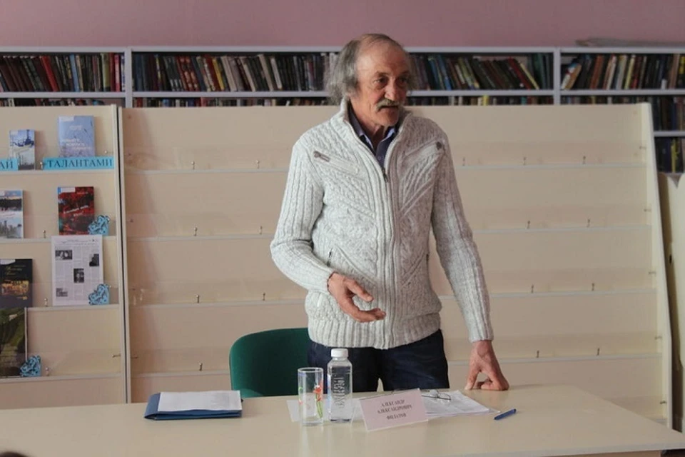 Умер известный югорский поэт Александр Филатов. Фото со страницы главы Покачей в соцсети "ВКонтакте".