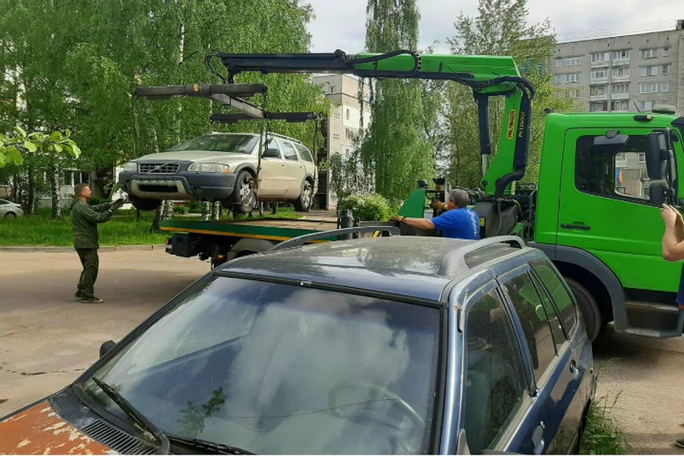 Если мужчина не выплатит долг, машину передадут на реализацию. ФОТО: пресс-служба УФССП по Ярославской области