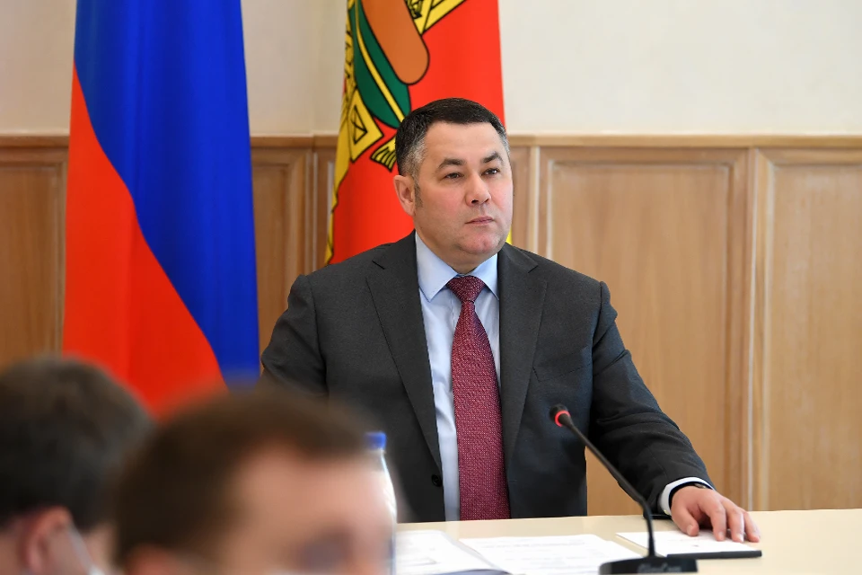 Губернатор на совещании отметил, что главное при проведении парадов соблюсти все санитарные нормы. Фото: ПТО