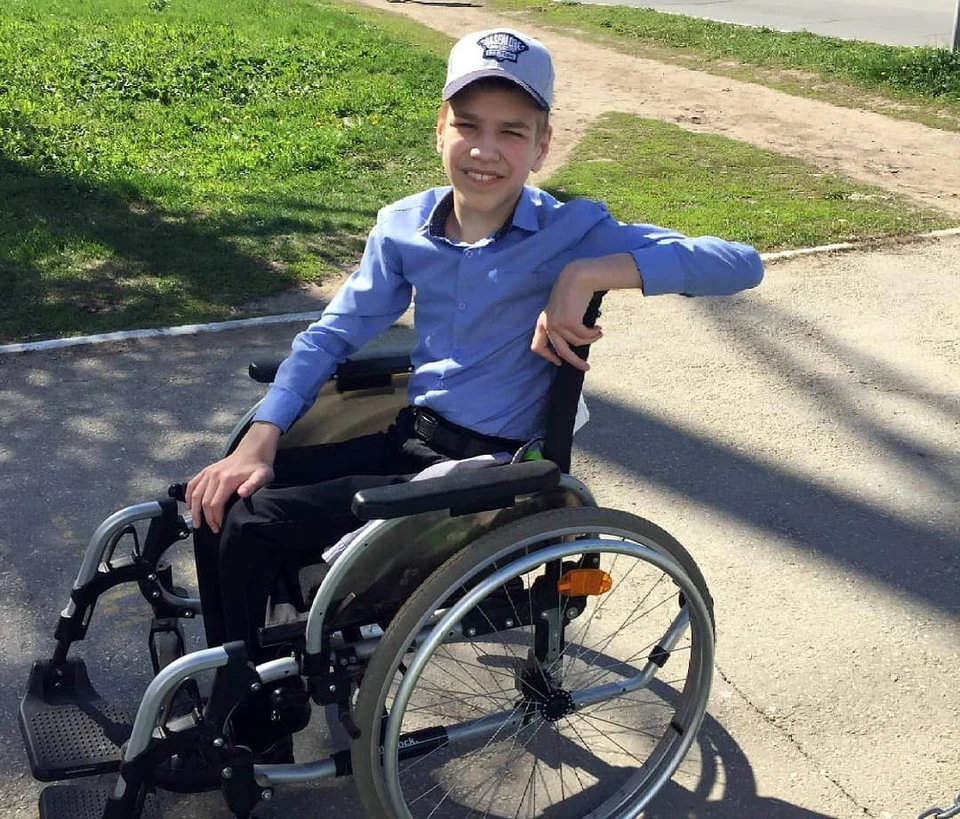 Дима надеется, что сможет встать с инвалидной коляски