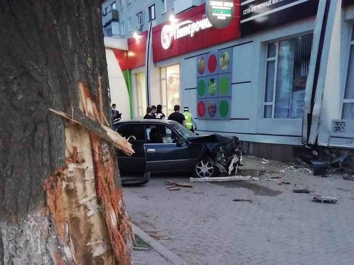 Сколько воронежцев погибли и пострадали под колесами машин в нелепых  авариях - KP.RU