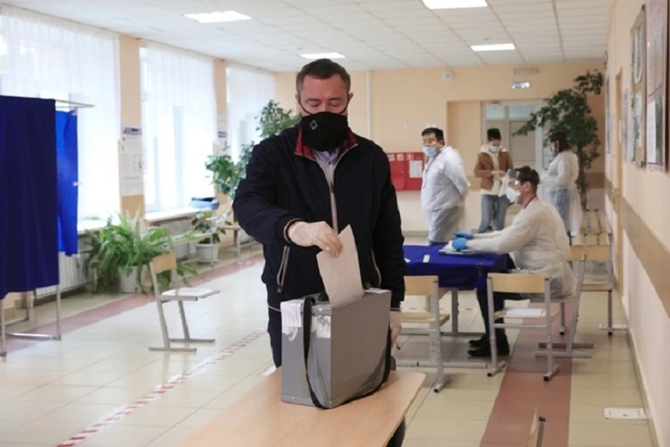 Жители Тюмени четвертый день голосуют по поправкам в главный документ России