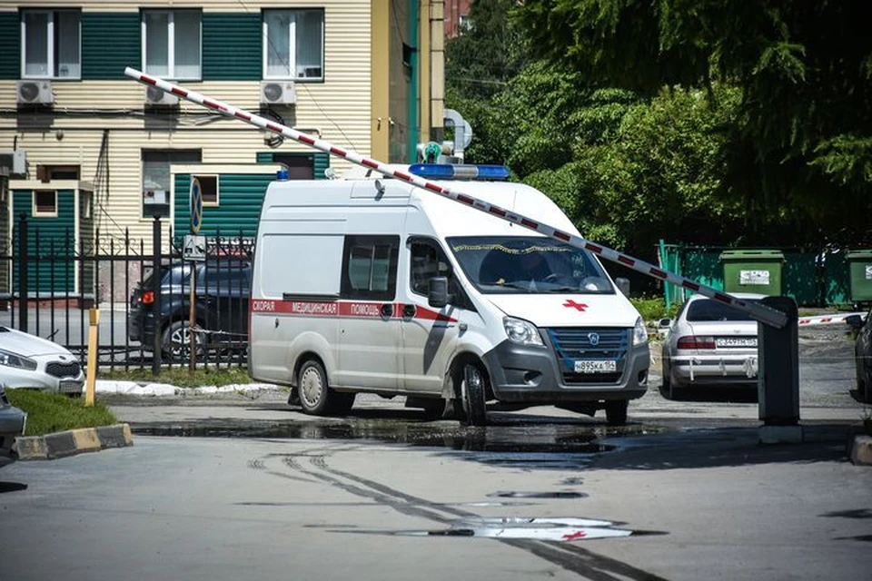 Впервые за долгое время количество заболевших за сутки стало меньше ста.