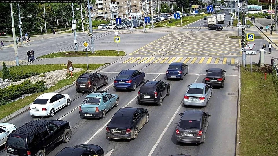 В Перми такая разметка нанесена пока на двух перекрестках.
