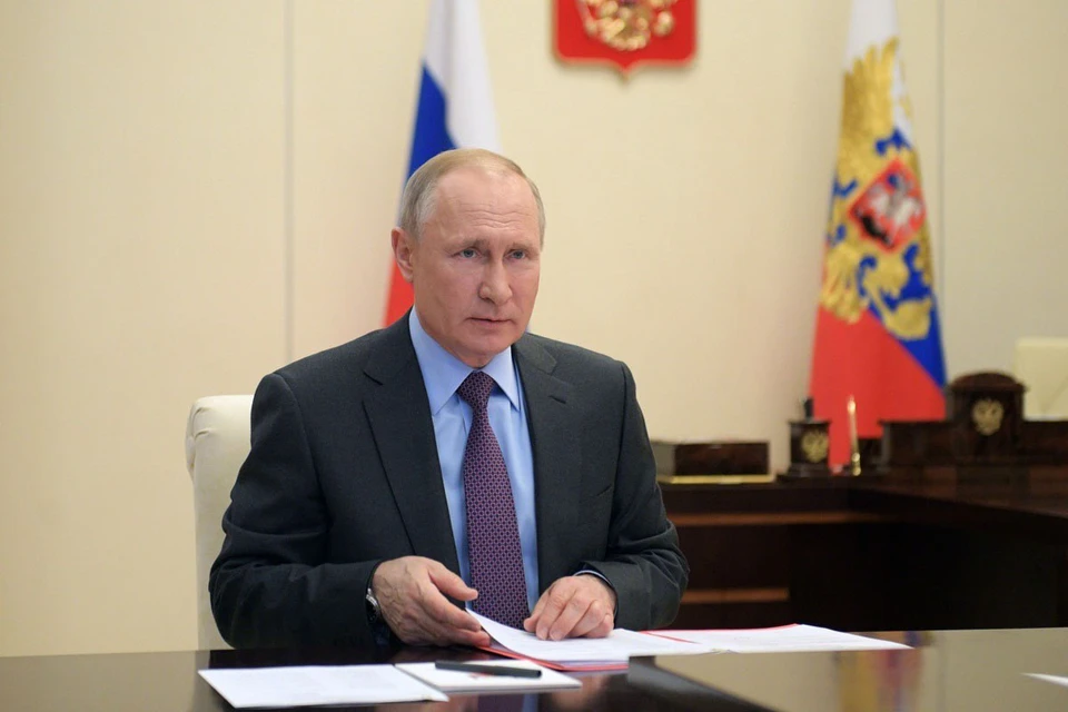 Владимир Путин сказал, что поправки в Конституцию вступают в силу по воле народа