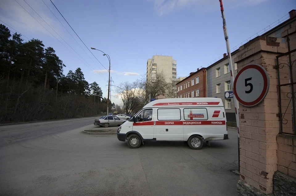 До конца месяца в Екатеринбург поступят 30 новых карет скорой помощи