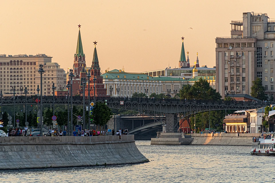 Большой Каменный мост - один из знаковых объектов Москвы