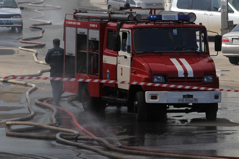 Водитель сгорел в кабине грузовика на трассе в Иркутской области