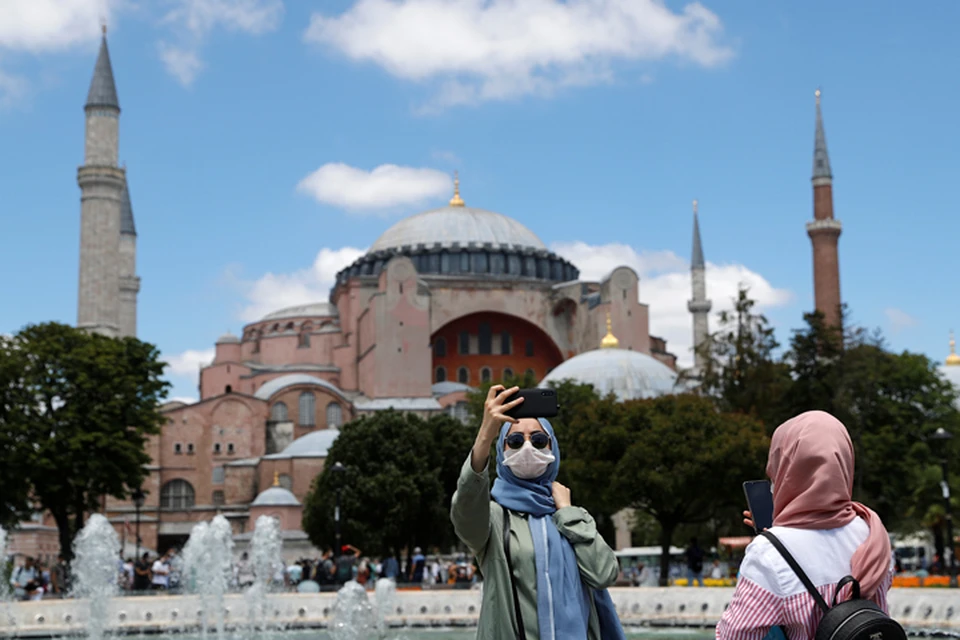 Власти Турции закроют или ограничат посещение Софии для туристов.