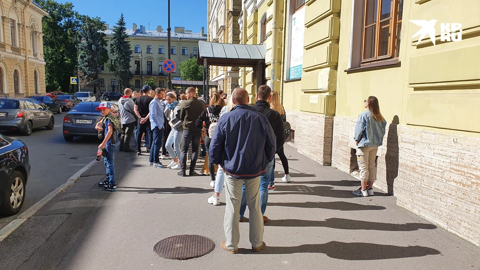 Желающих посетить музей оказалось неожиданно много. ФОТО: Алина НУЖДИНА
