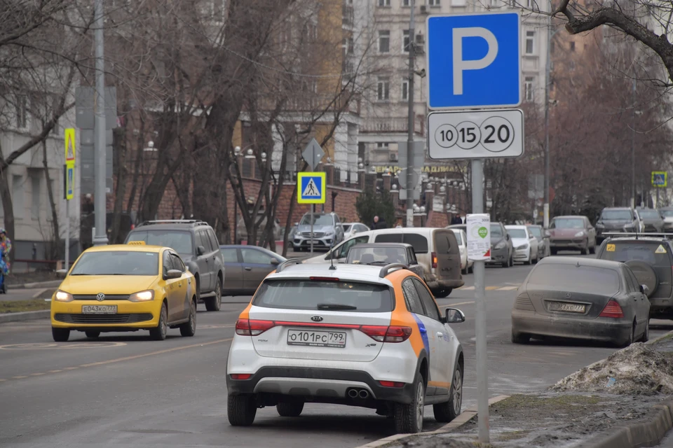 В период пандемии коронавируса граждане предпочли использовать личный транспорт, отказавшись от каршеринга