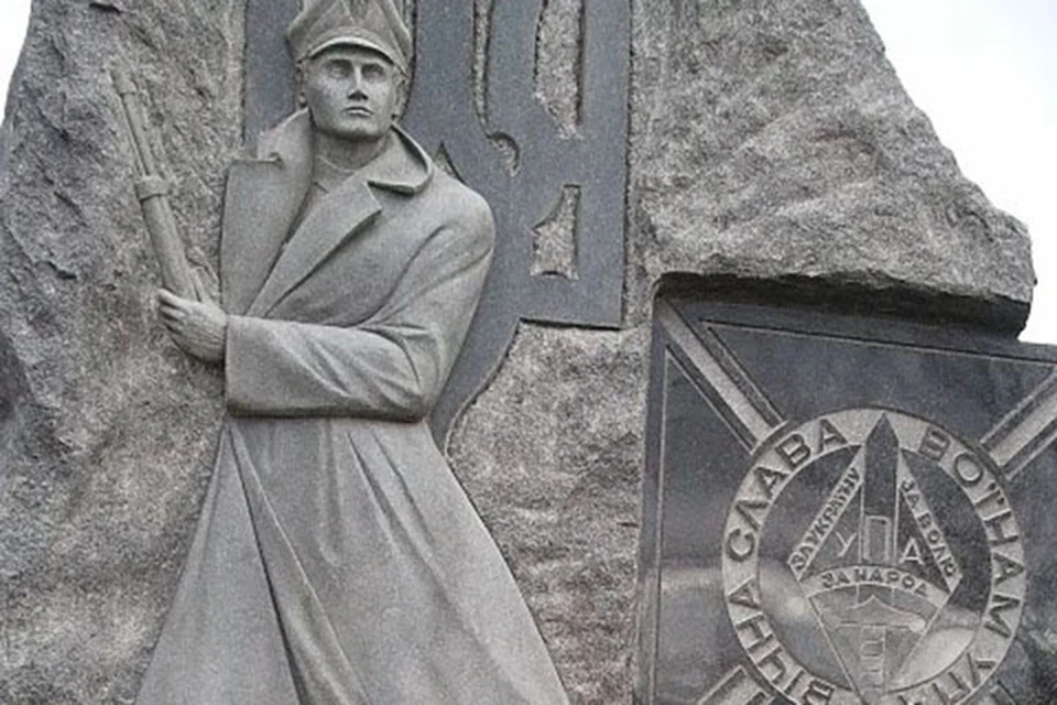 В 2017 году российское посольство в Оттаве опубликовало в Твиттере фотографию памятника членам украинской дивизии СС «Галичина», который установлен на украинском кладбище в пригороде Торонто.