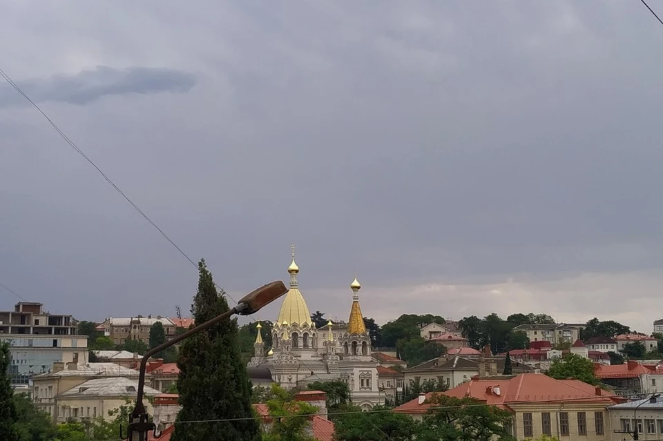 Утром пасмурно, но днем солнце выглянет из-за туч