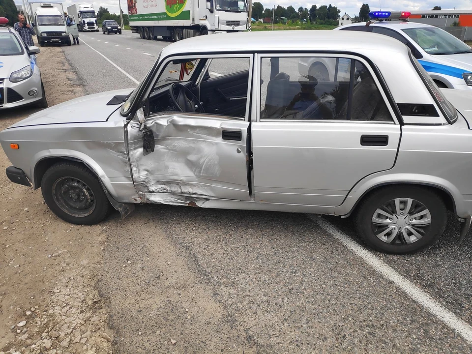 Под Орлом в аварии с «Мицубиси» пострадала 52-летняя автоледи. Фото: Госавтоинспекция Орловской области
