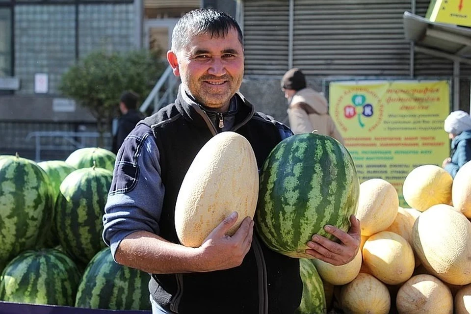 Подкарантинную продукцию выпустили в свободное обращение, так как для здоровья и жизни человека опасности не представляет.