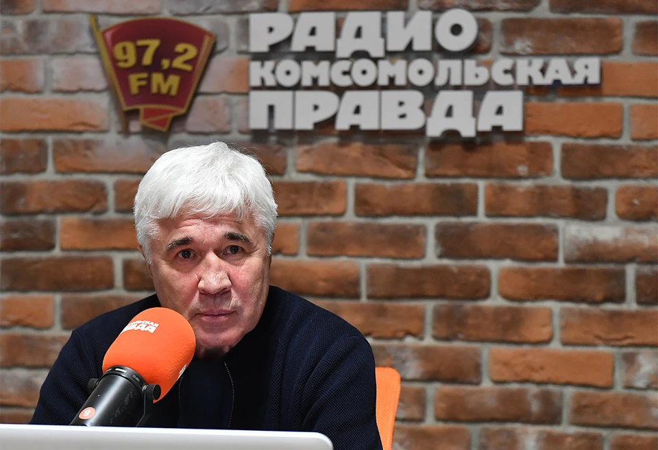 Евгений Ловчев в студии Радио "Комсомольская правда".