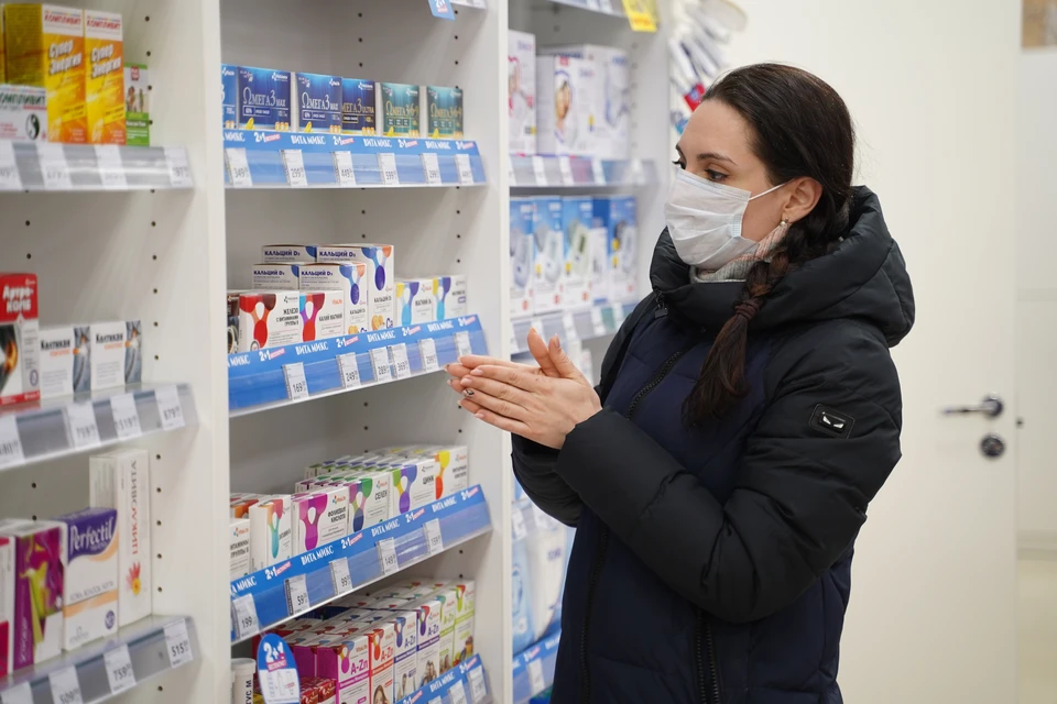 Жителям Мурманской области выдают бесплатные лекарства от коронавируса и ОРВИ.