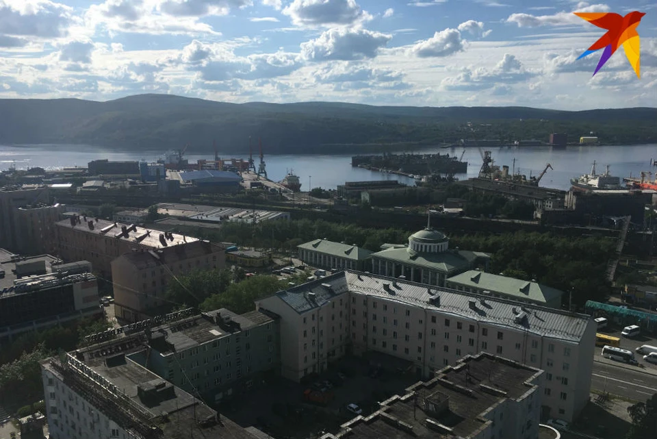 Тело мужчины нашли в районе порта Мурманск.