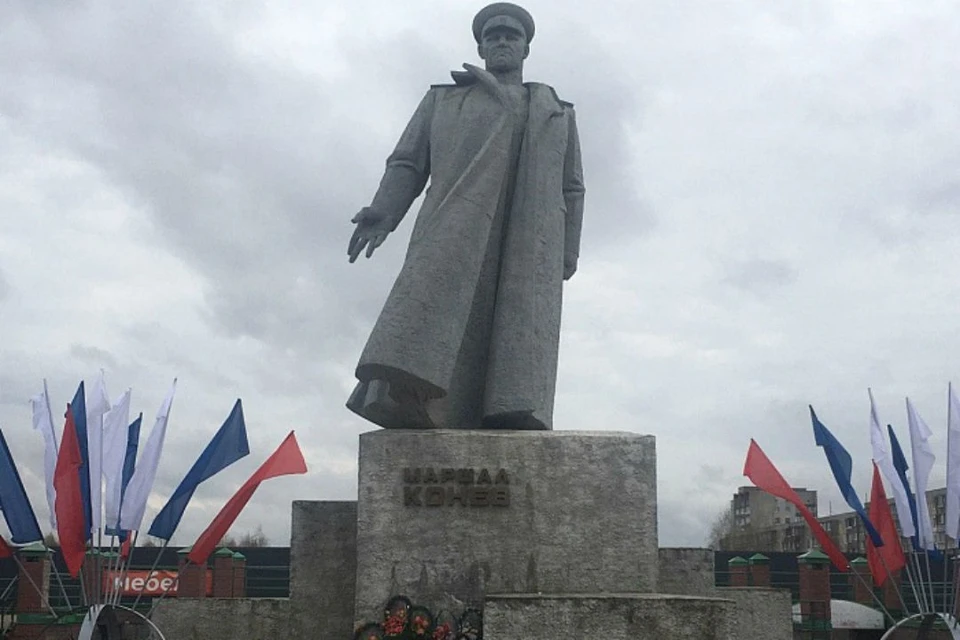 Согласно техническому заданию, у монумента полностью обновят фасад. Фото: kirovreg.ru